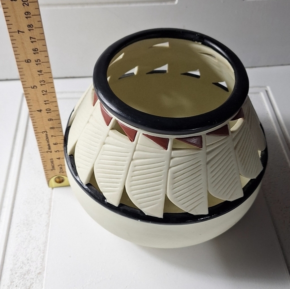 Partylite Black and Cream Feather Native American Pattern Light Candle Holder - Picture 7 of 10